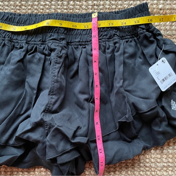 NEW Free People Prima Shorts In Black - Picture 13 of 15